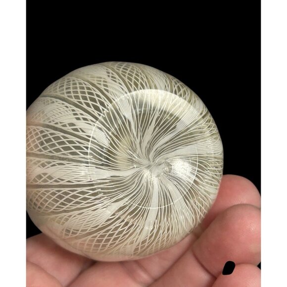 Vintage Murano Venetian Glass White Latticino Adventurine 2 7/8" Miniature Vase - Picture 5 of 8